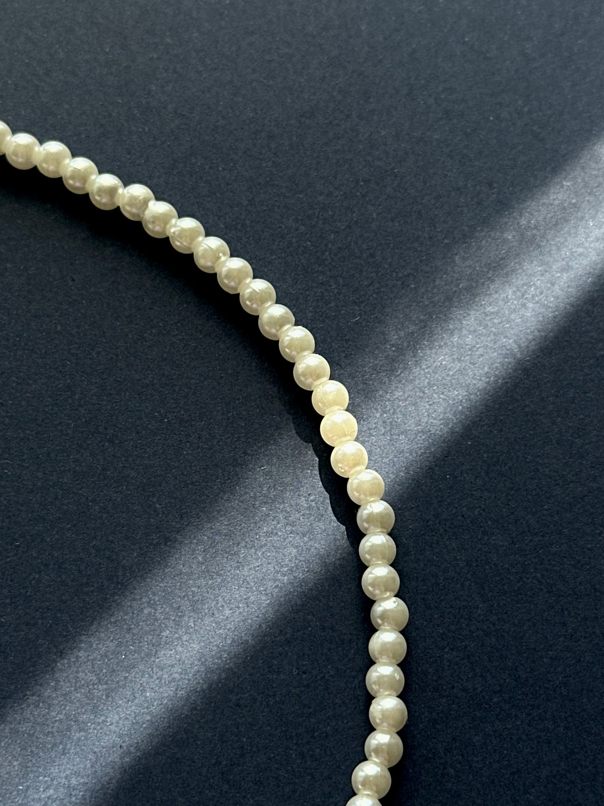 Colier perle, stele si luna