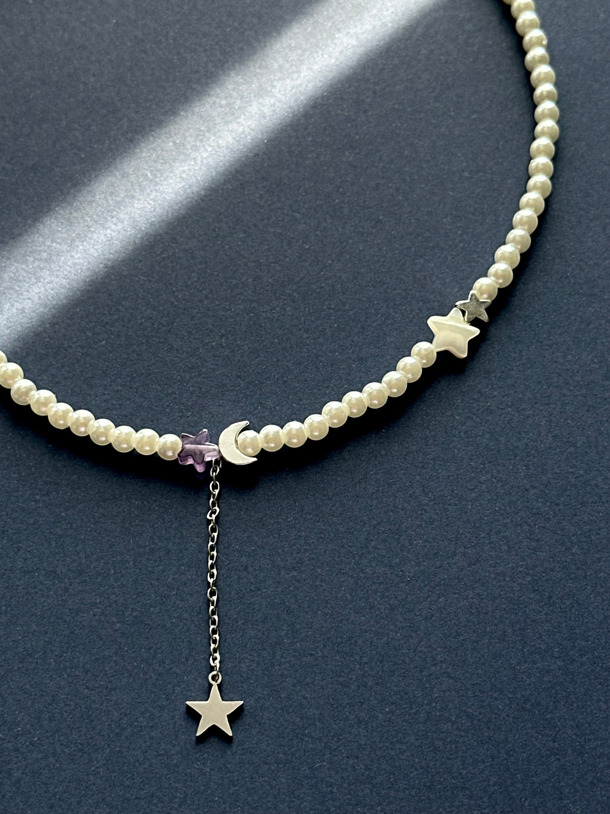 Colier perle, stele si luna